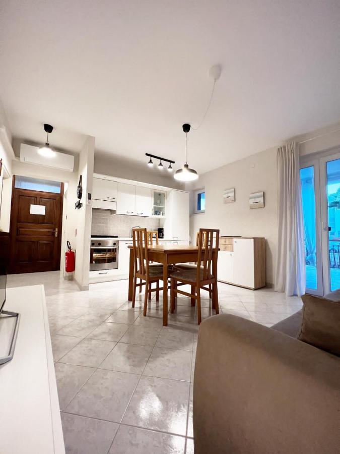 Villa Ortensie Apartments Фунтана Екстериор снимка